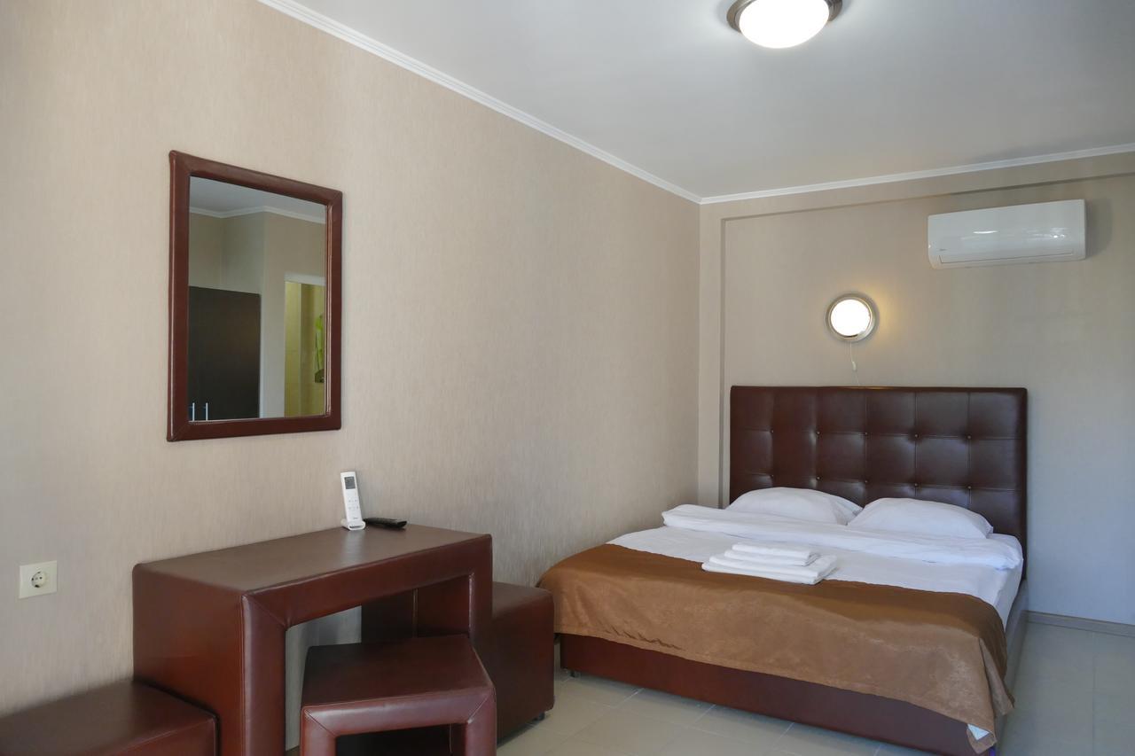 Astoria Comfort Hotel New Athos Kültér fotó